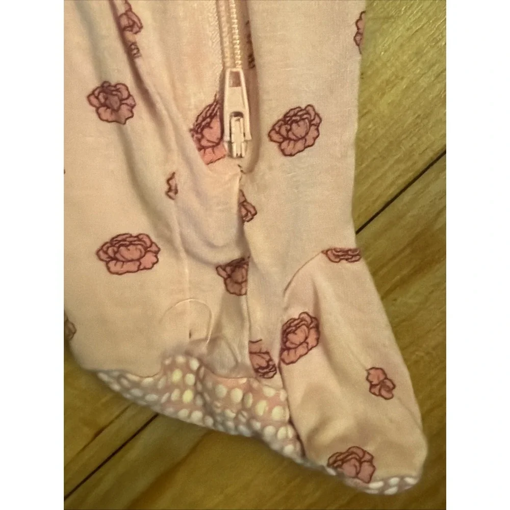 Milkberry Baby Girls 12 Months Pink Cabbage Footed Sleeper Pajamas VGC